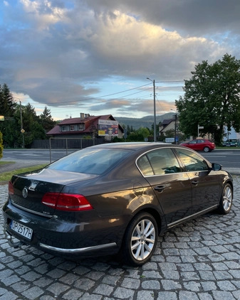 Volkswagen Passat cena 37000 przebieg: 205000, rok produkcji 2010 z Biała małe 301